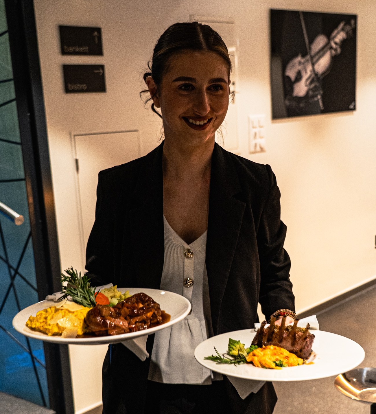 Marina Vernalde im Restaurant Sonne