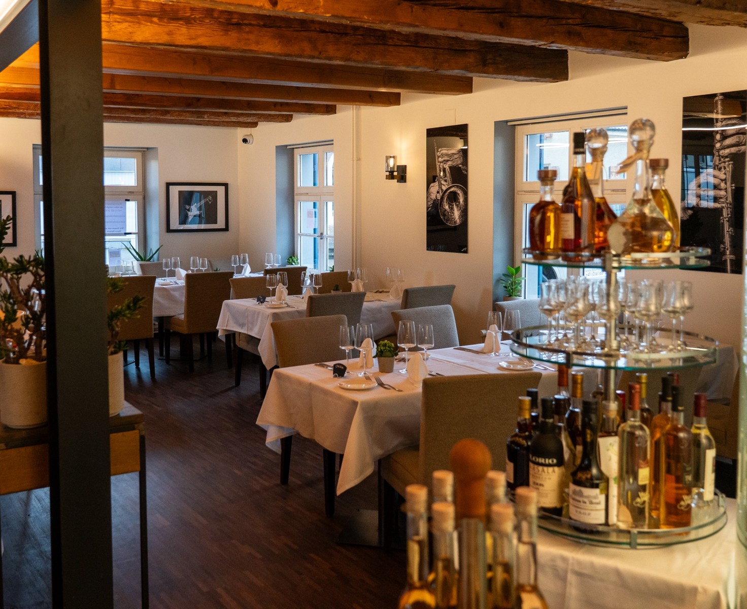 Restaurantbereich im Erdgeschoss